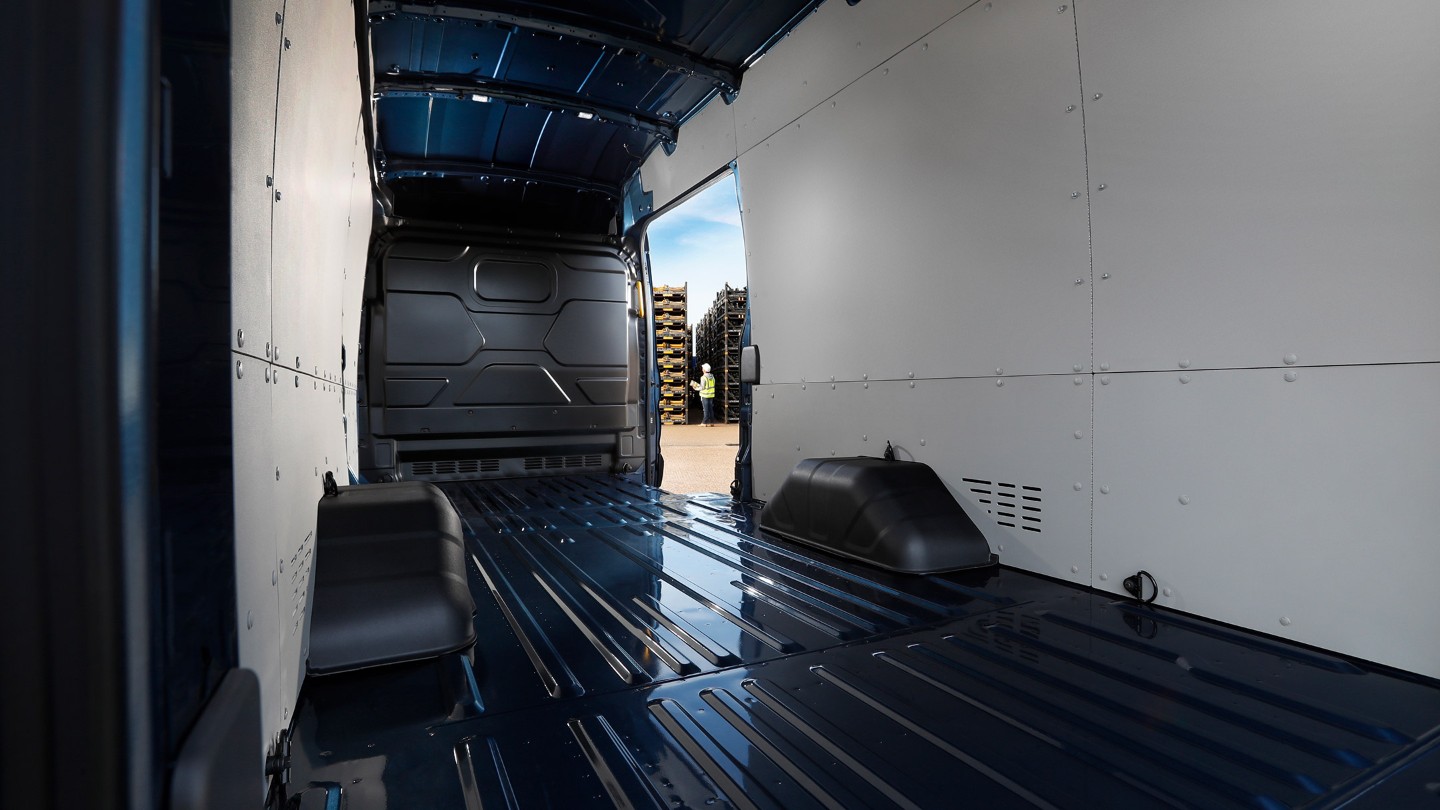 New Ford Transit 5-Tons Van rear space