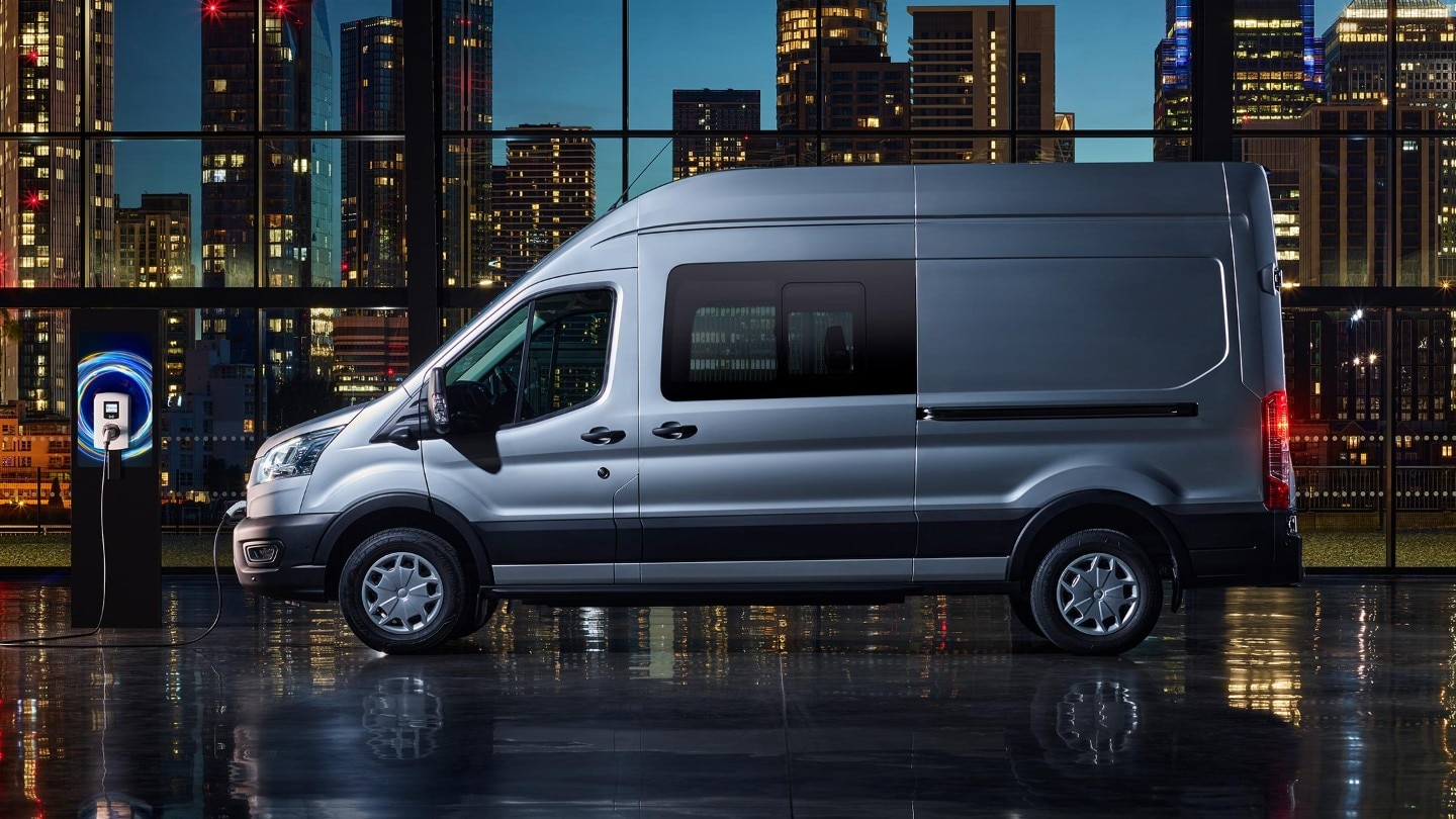 Ford E-Transit opladning